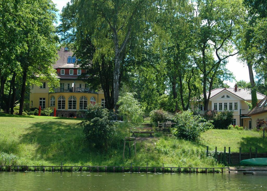 Landhaus Himmelpfort Am See Furstenberg-Havel Exterior photo
